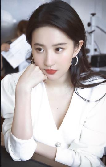 娱乐圈爆料刘亦菲,揭秘女神背后的故事  第3张